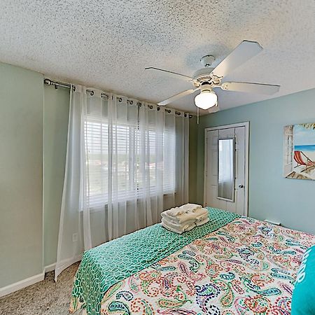 Beach-View Tradewinds Retreat, Beachside Pool Condo 오렌지 비치 외부 사진
